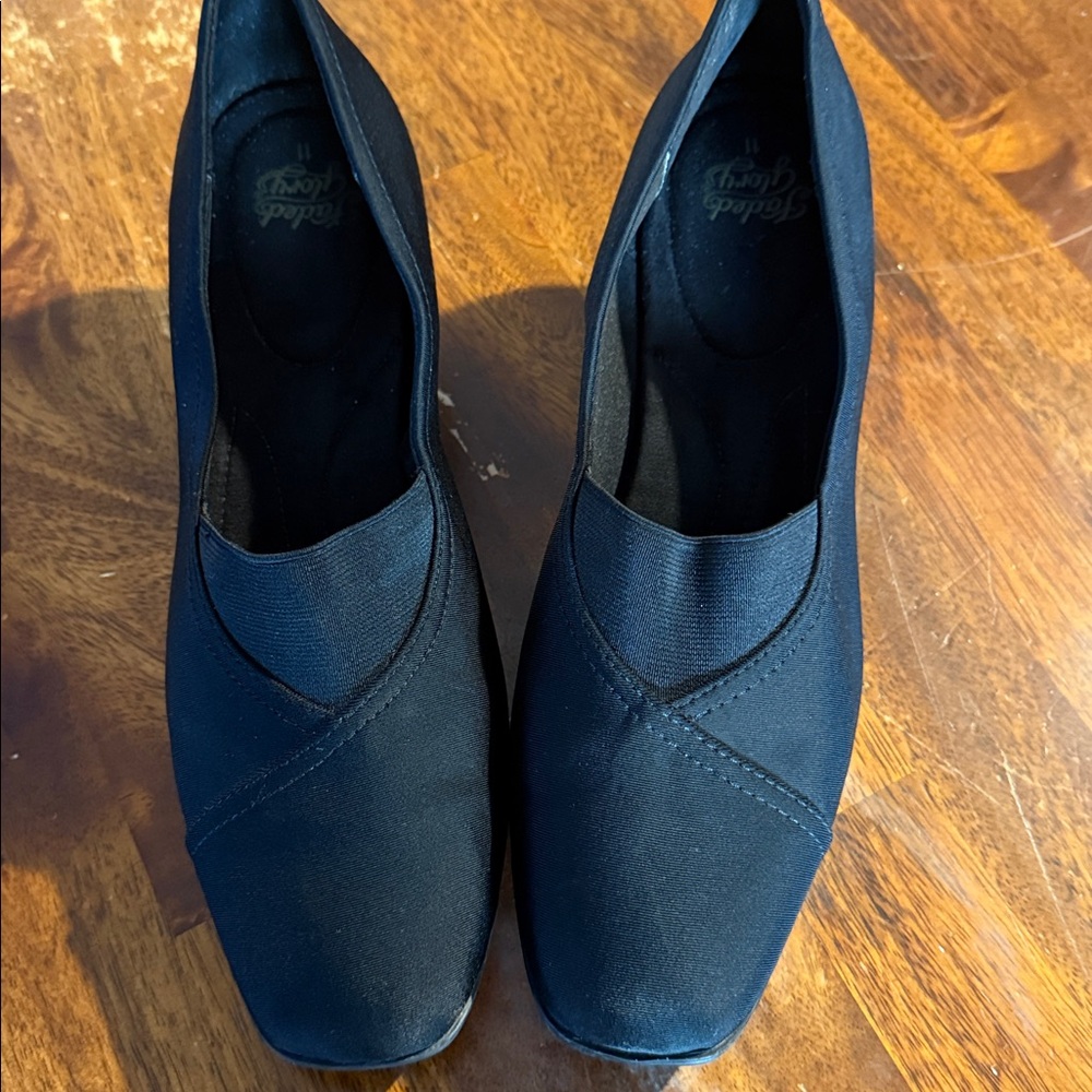 Stylish Black Women's Shoes